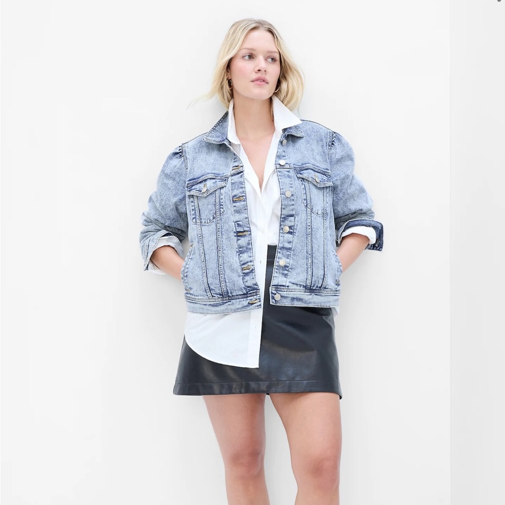 NWT Gap Puff Sleeve Denim Jacket